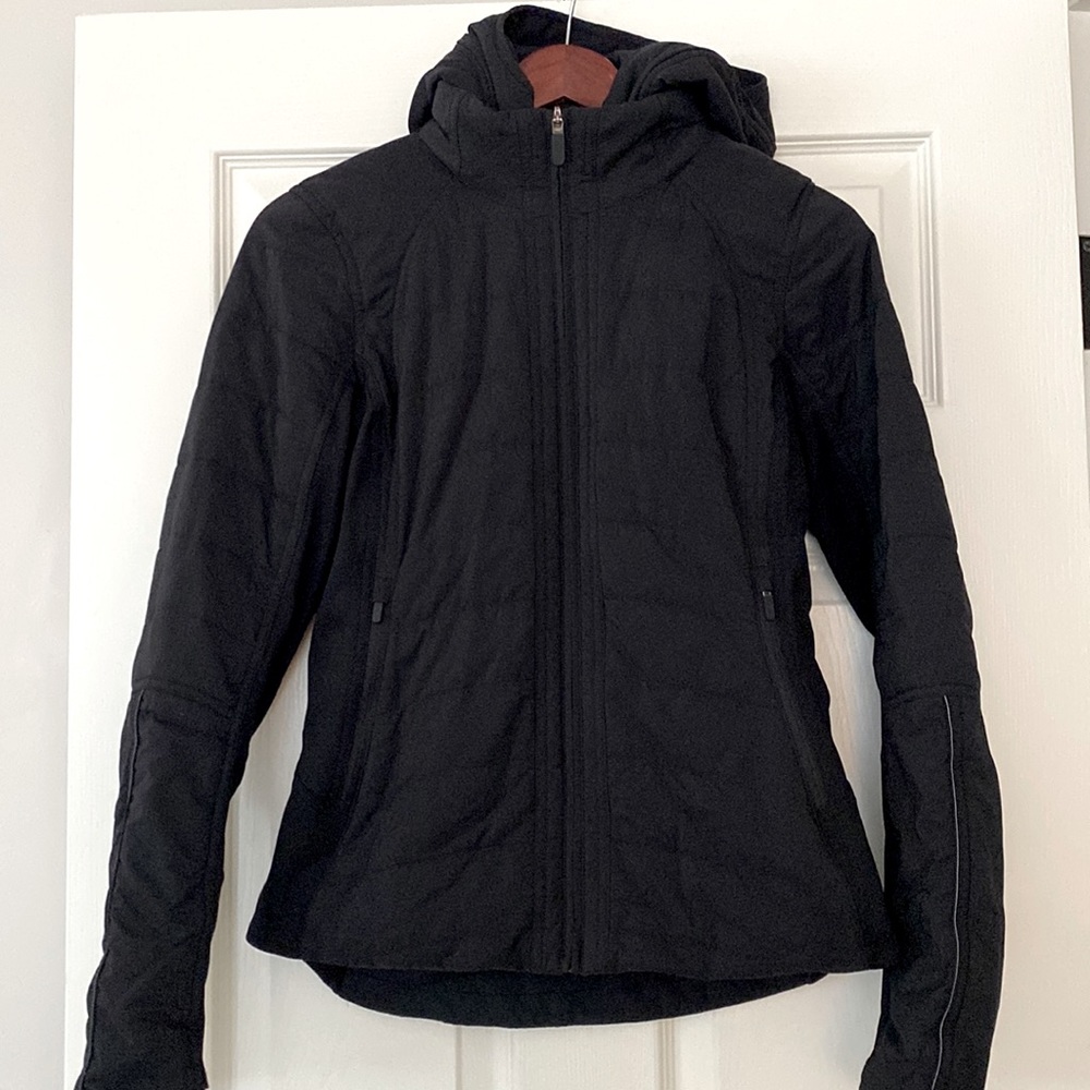 Lululemon Dark Navy Women’s Jacket size 6